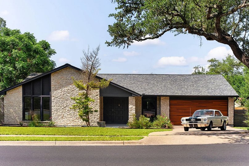 Austin House: 7824 Manassas Dr