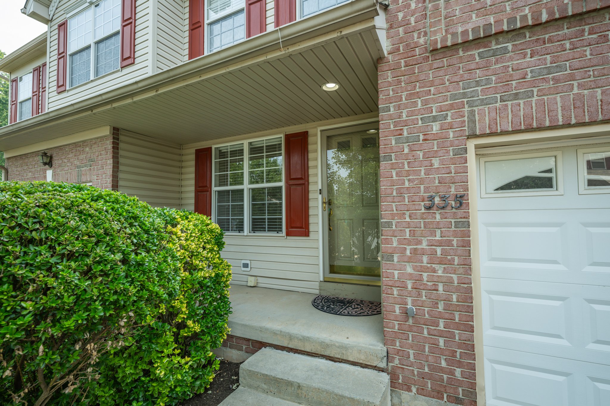 Hatfiled Townhome: 335 Wheatfiled Cir.,