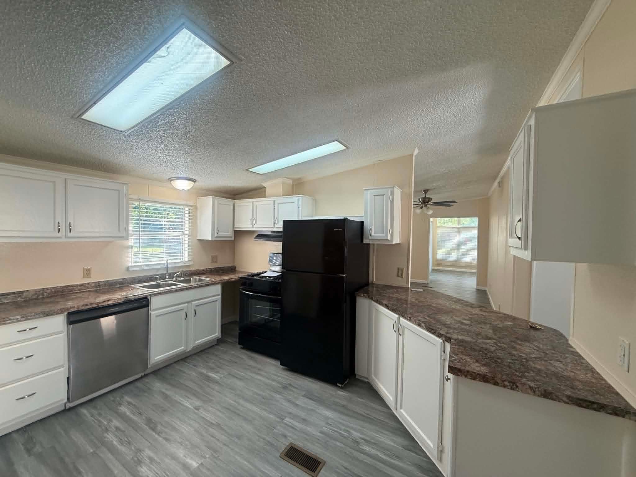Springfield House: 1236 n oaklane rd