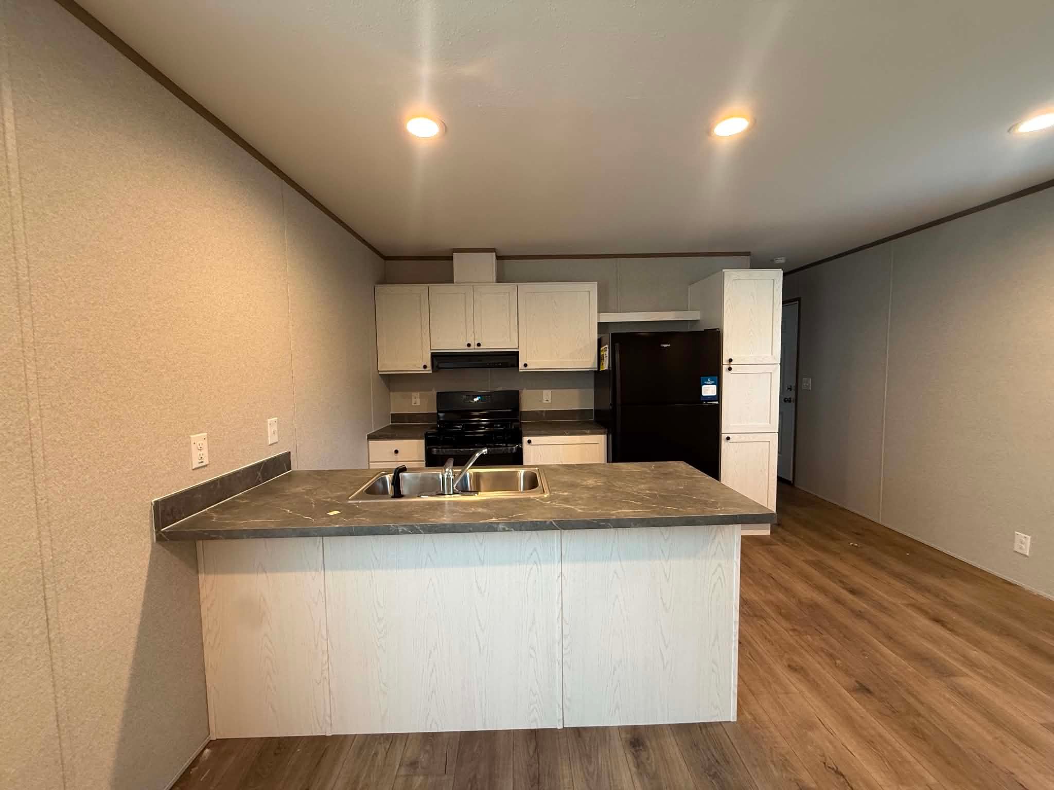Springfield House: 3451 Ridge Ave