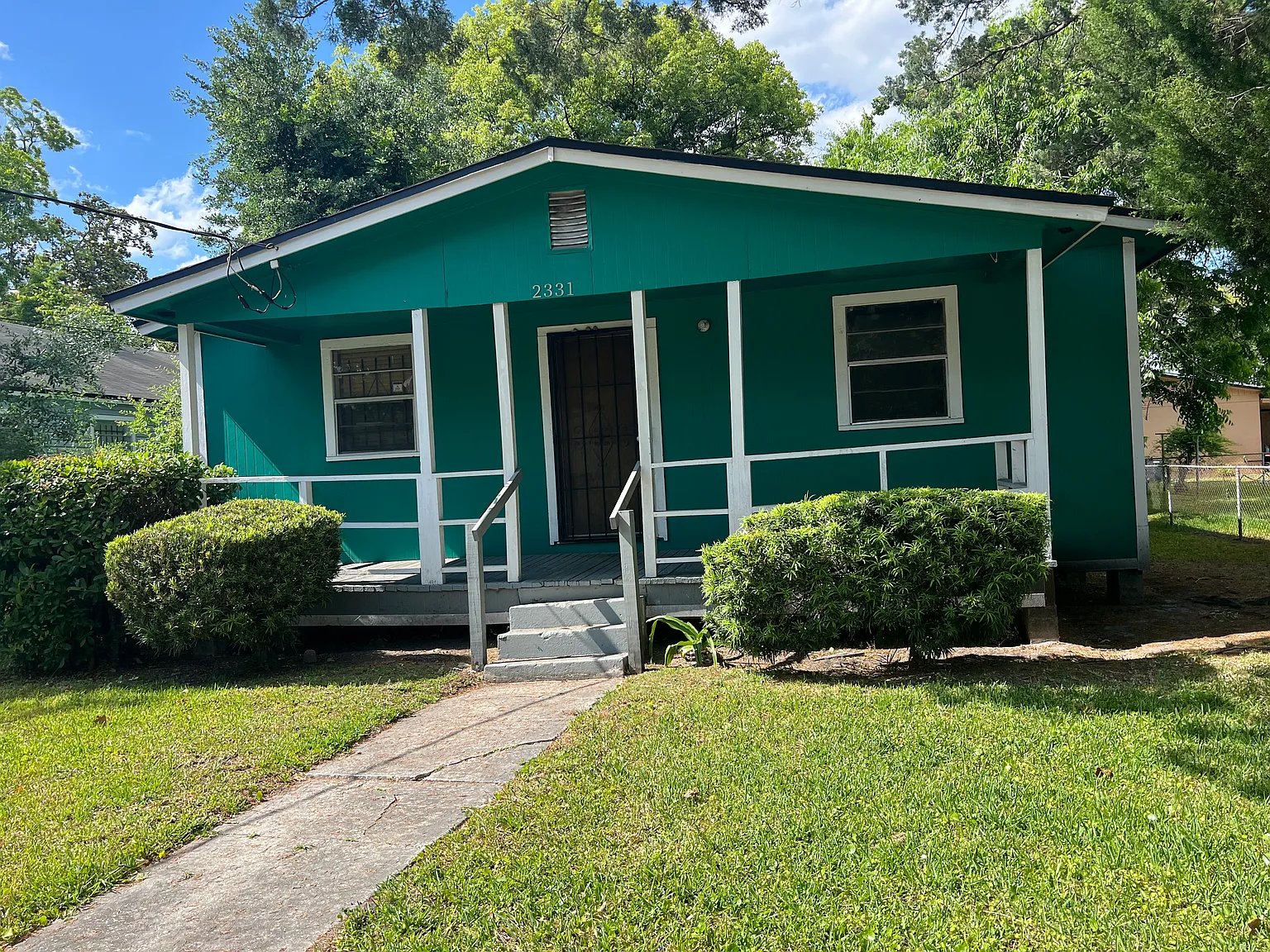 Jacksonville House: 2331 W 11th St