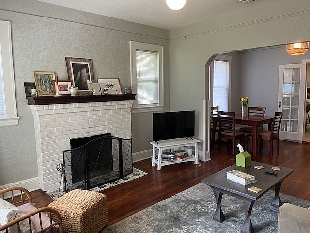 Jacksonville House: 3029 Green St