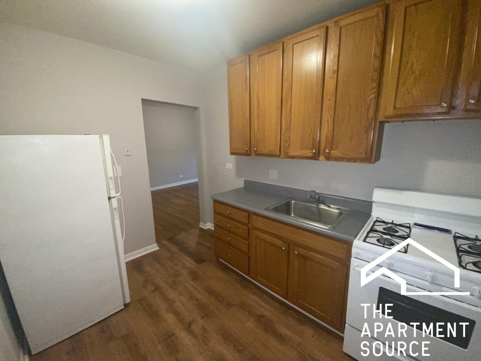 Chicago Multiplex: 5736 North Winthrop Avenue