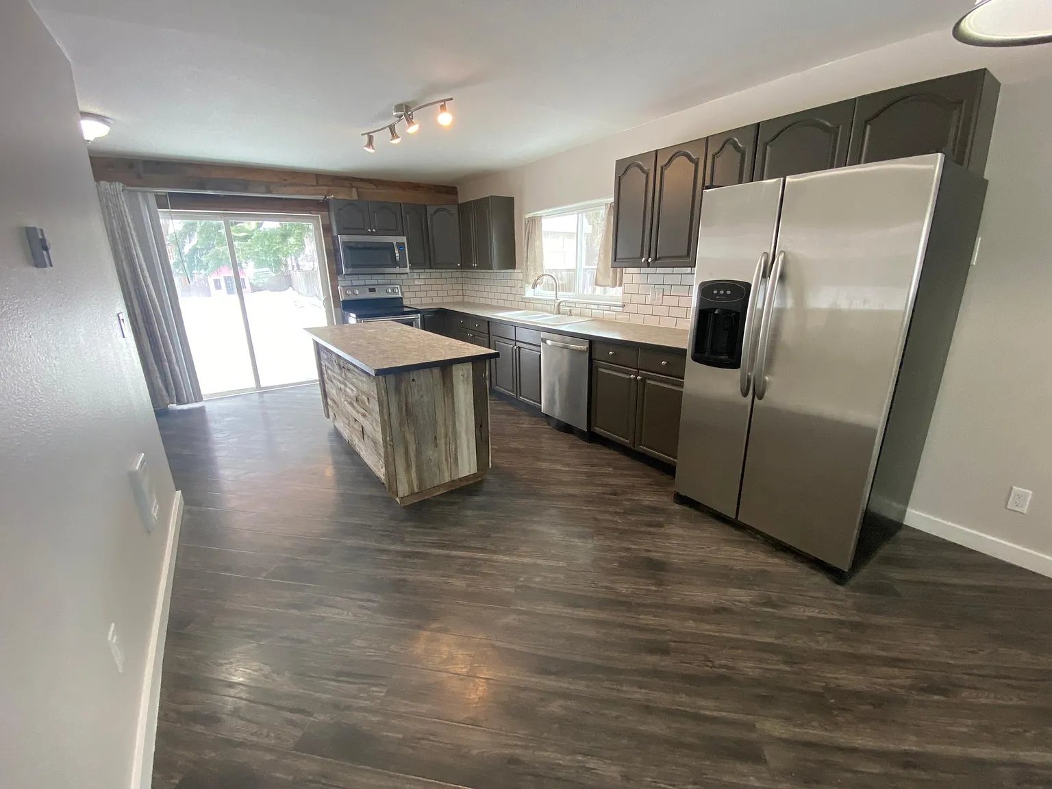 Ellensburg House: 104 W 12th Ave