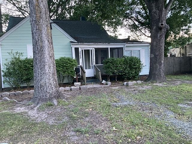 Norfolk House: 2669 Azalea Garden Rd