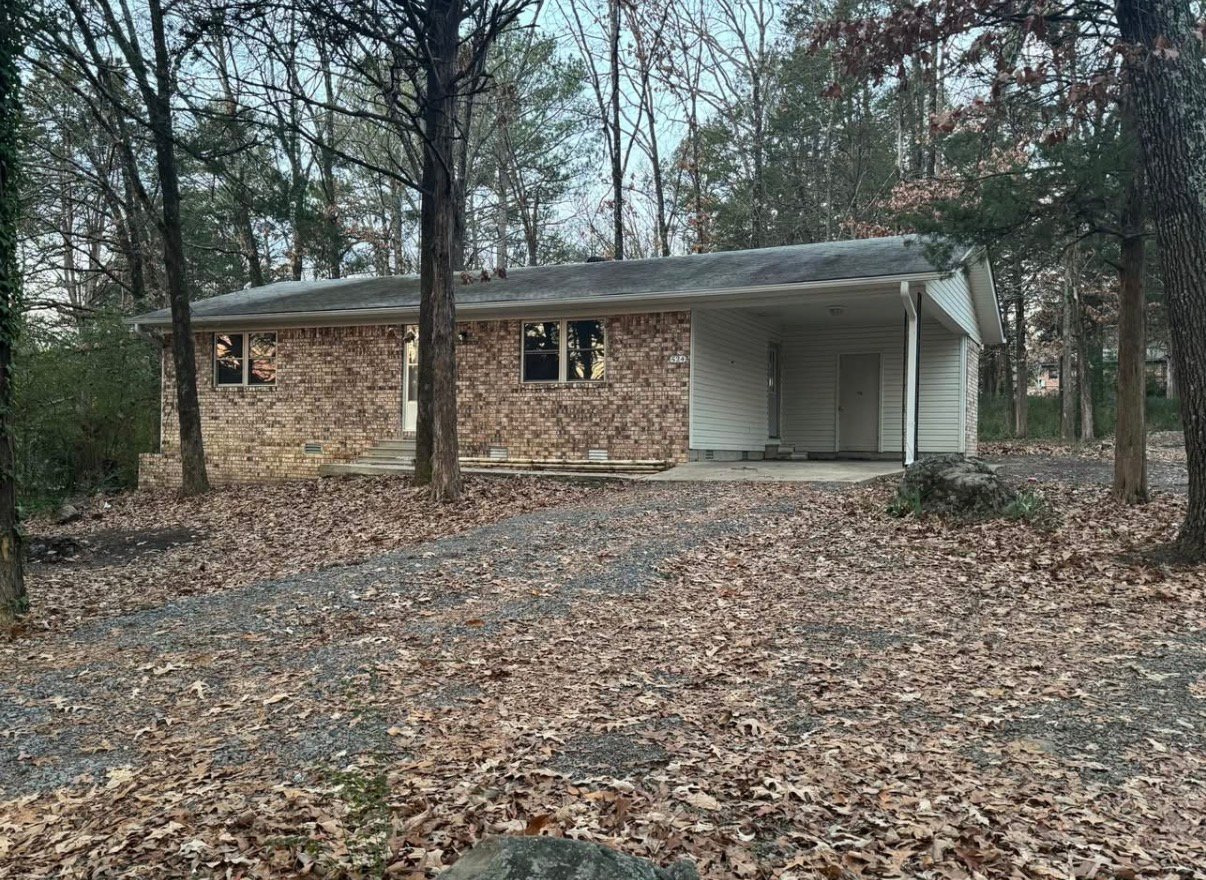Heber Springs House: 524 Cedar Cir