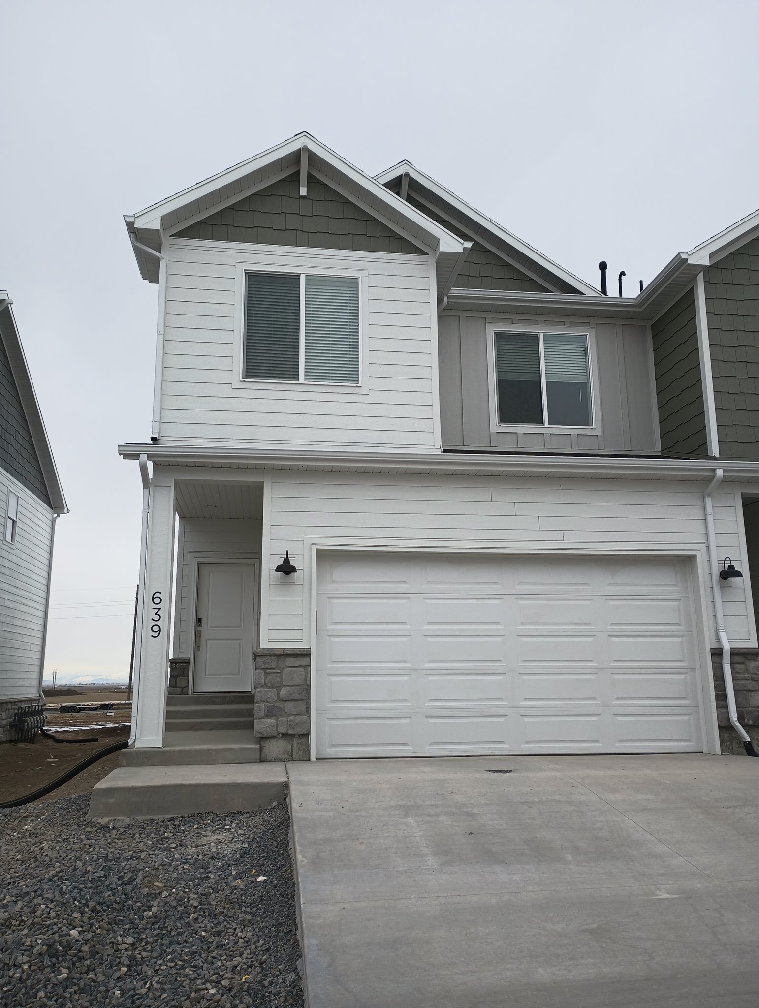 Smithfield Townhome: 639 W. 575 N.