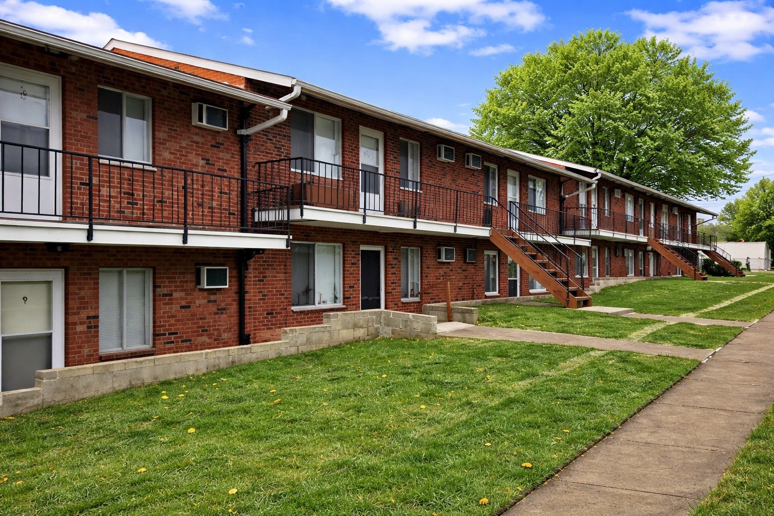 Akron Apartment: 779 Anderson Ave