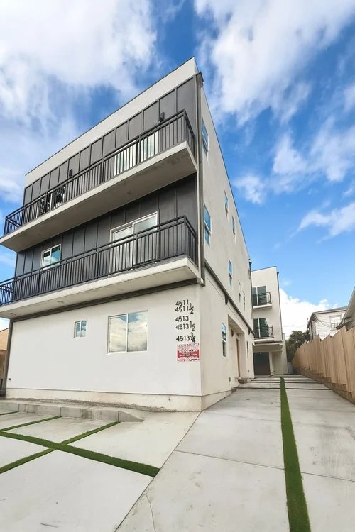 Los Angeles Single Room: 4511 Rosewood Ave