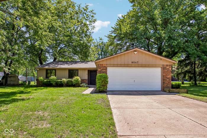 Indianapolis House: 8047 Pebble Creek Ct