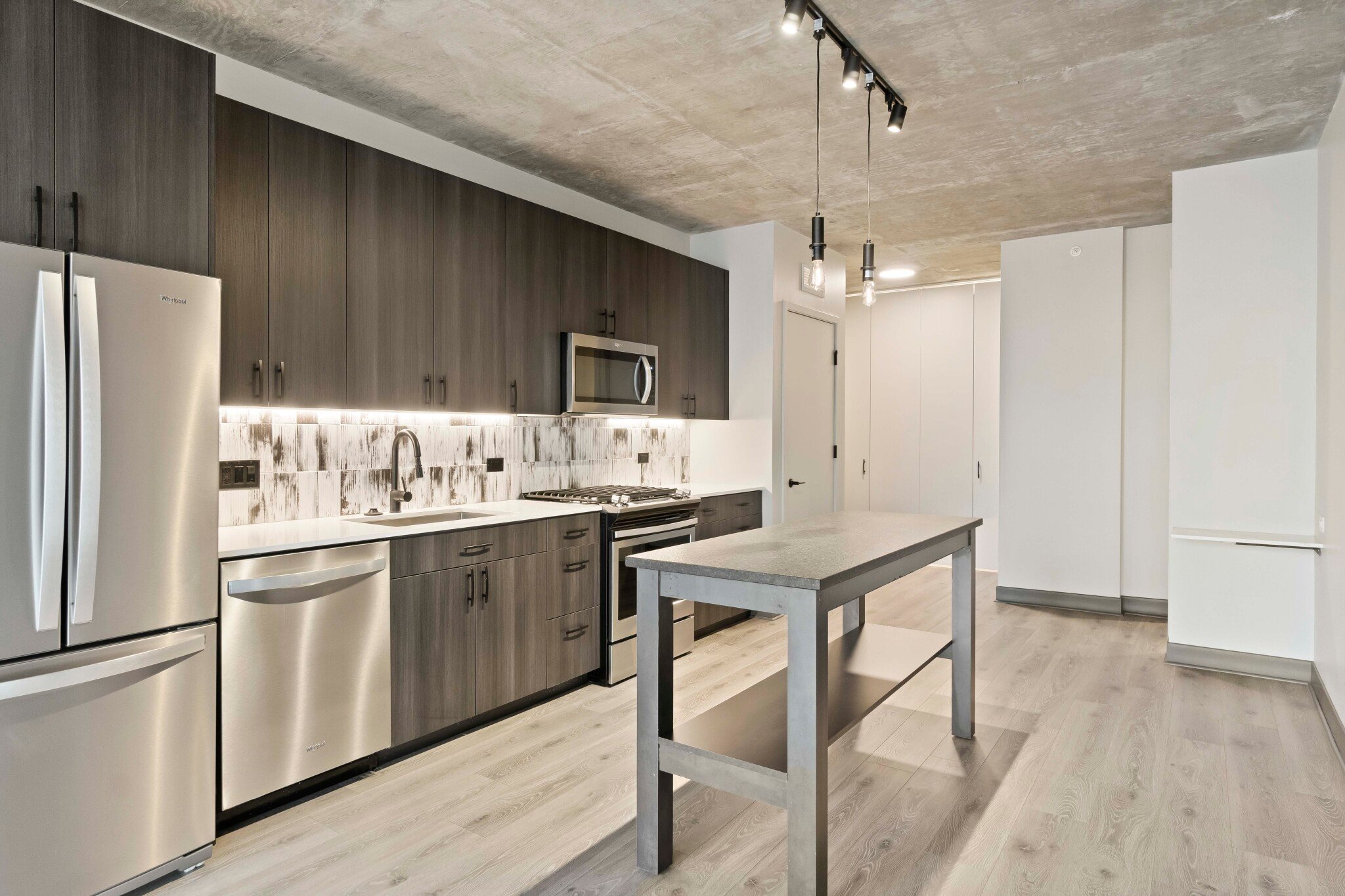 Chicago Condo: 169 N Ada St