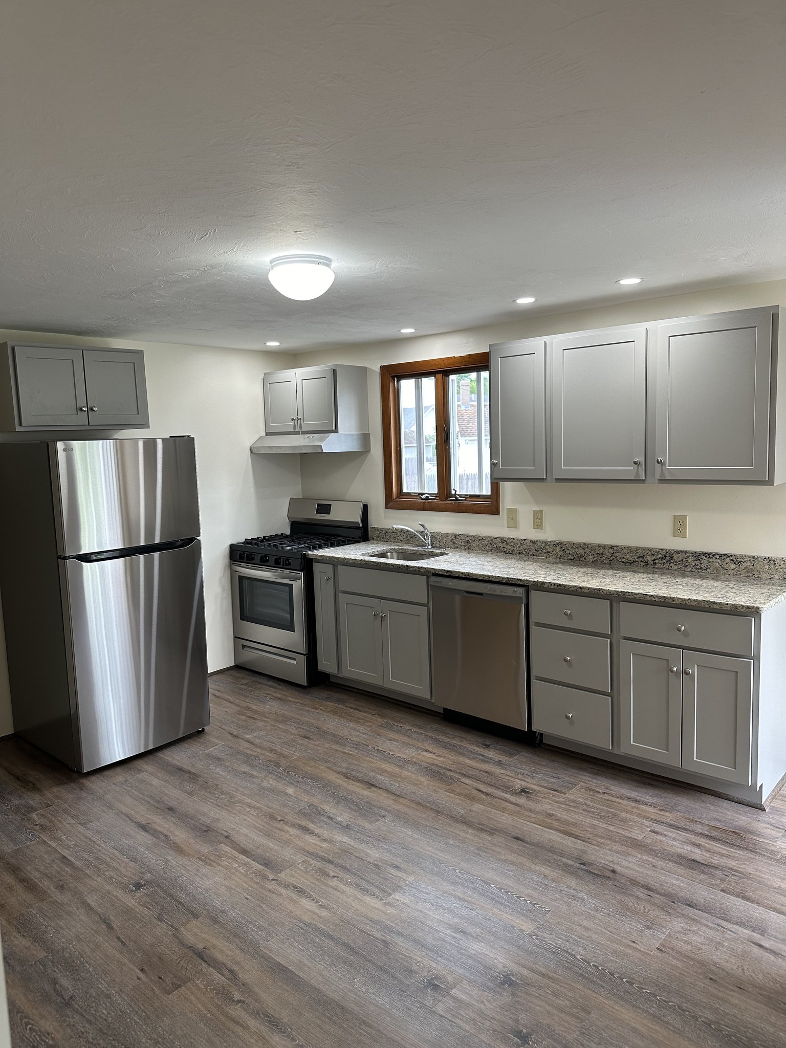 EAST PROVIDENCE Townhome: 60 IVY ST