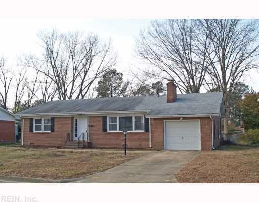 Newport News House: 17 Mckinley Dr