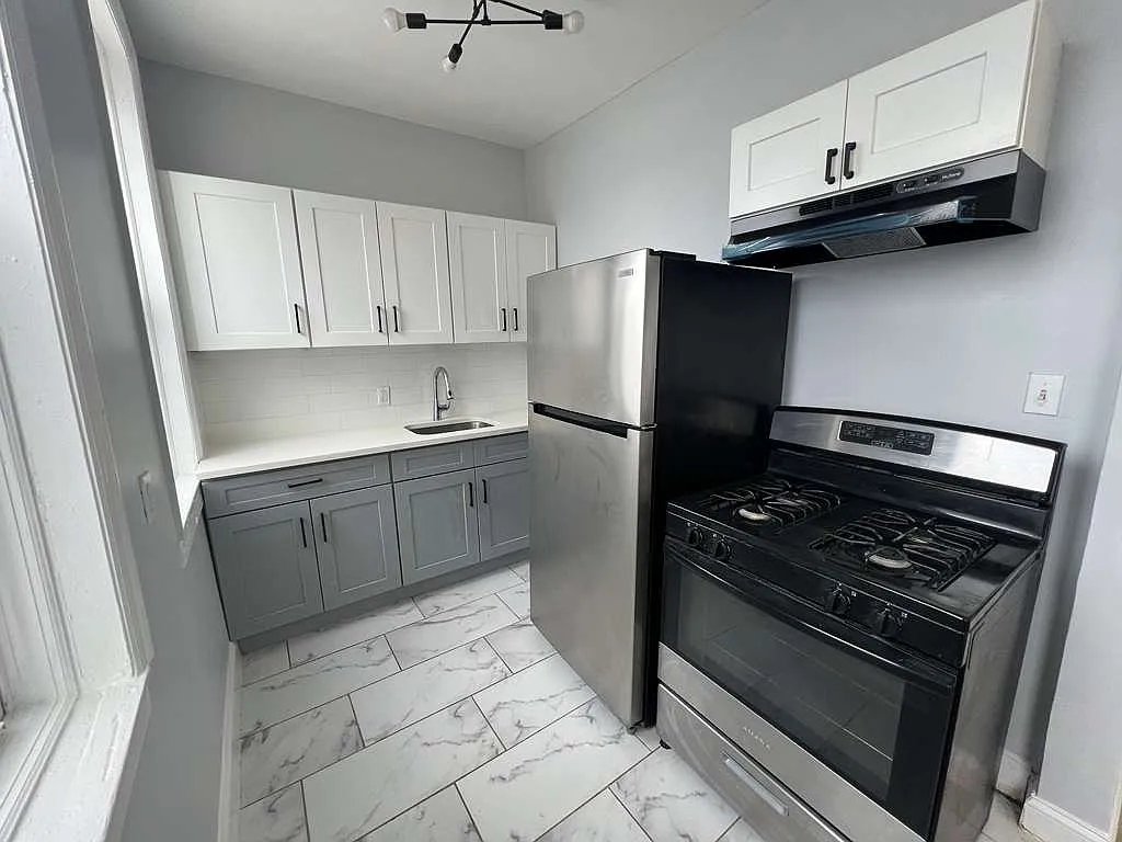 Paterson Apartment: 596 River St