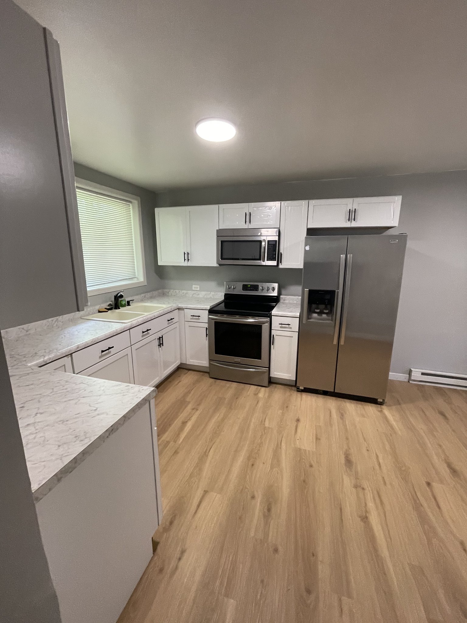 Lake Villa House: 37055 N Capillo Ave