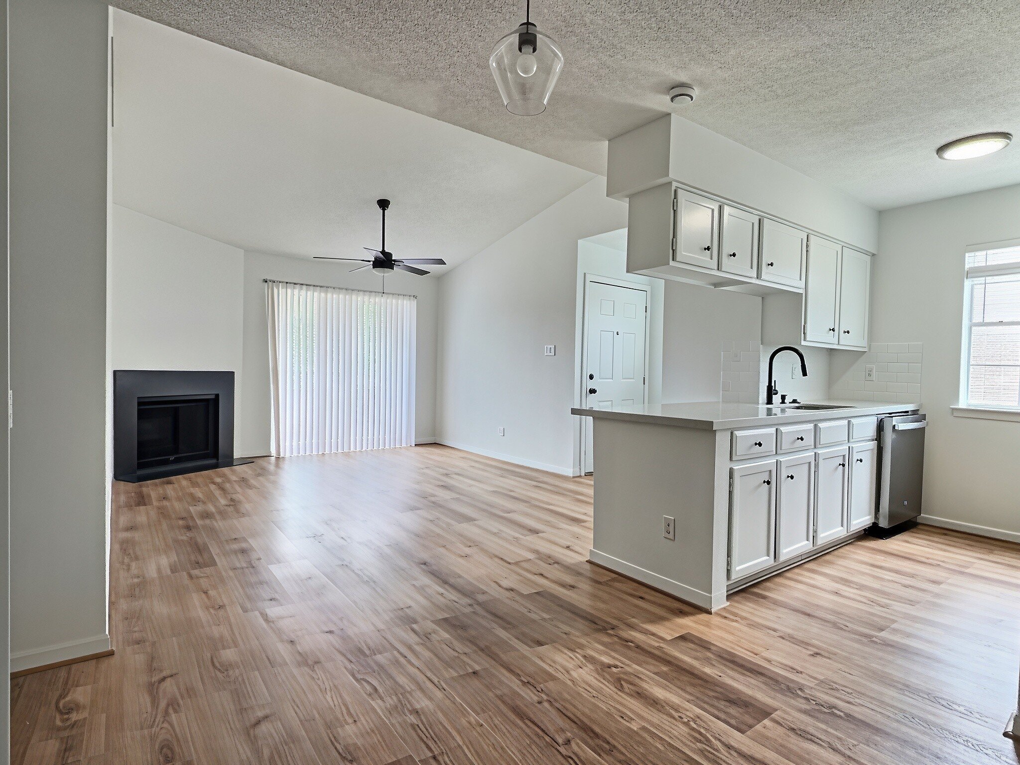Houston Condo: 3100 Jeanetta St