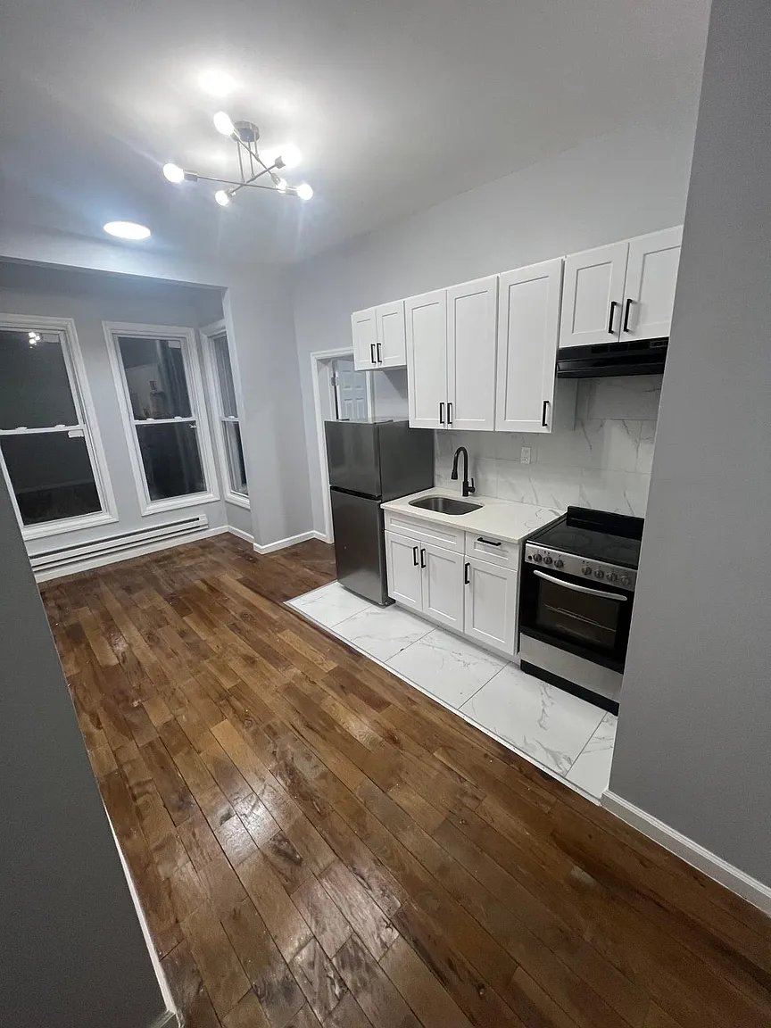 Paterson Apartment: 276 Broadway