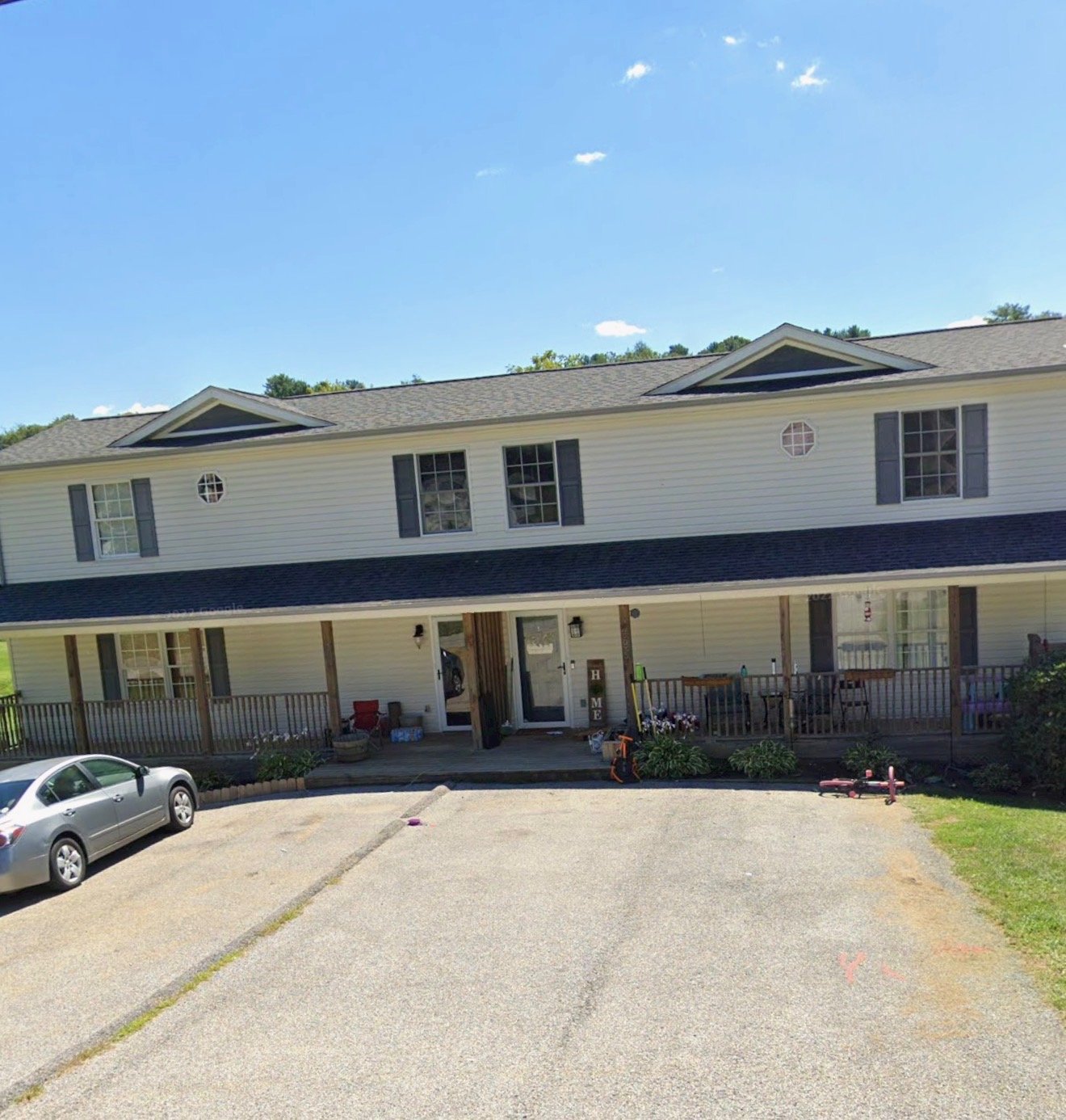 Christiansburg House: 795 Montgomery St