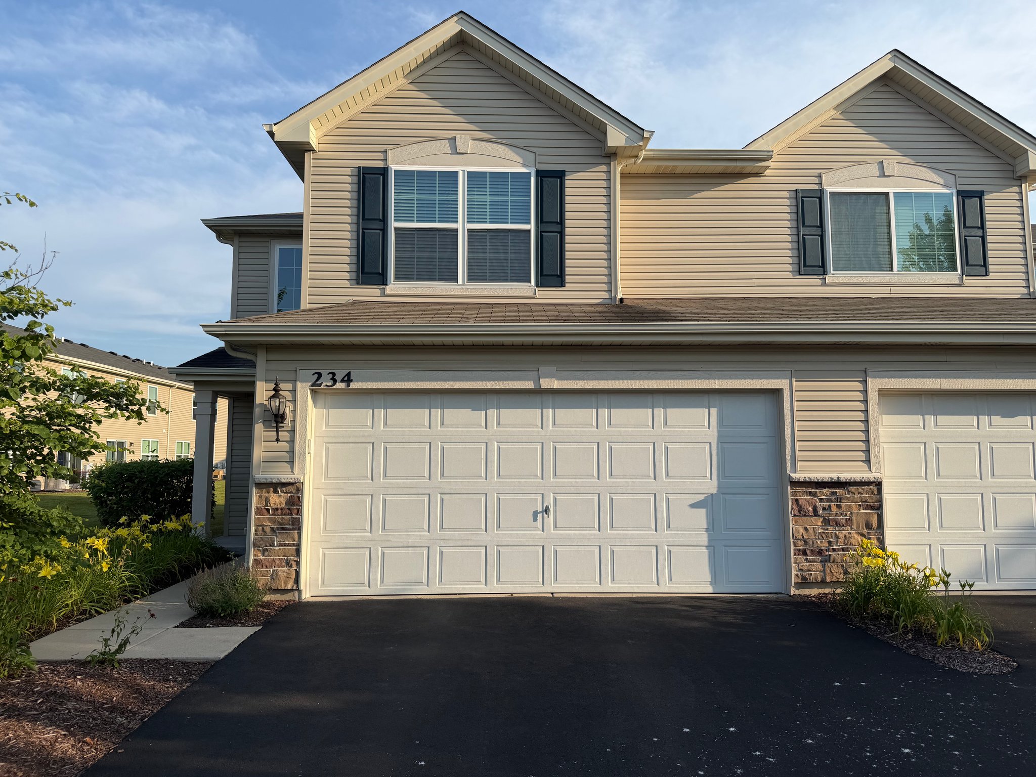 Woodstock Townhome: 234 Wild Meadow Ln
