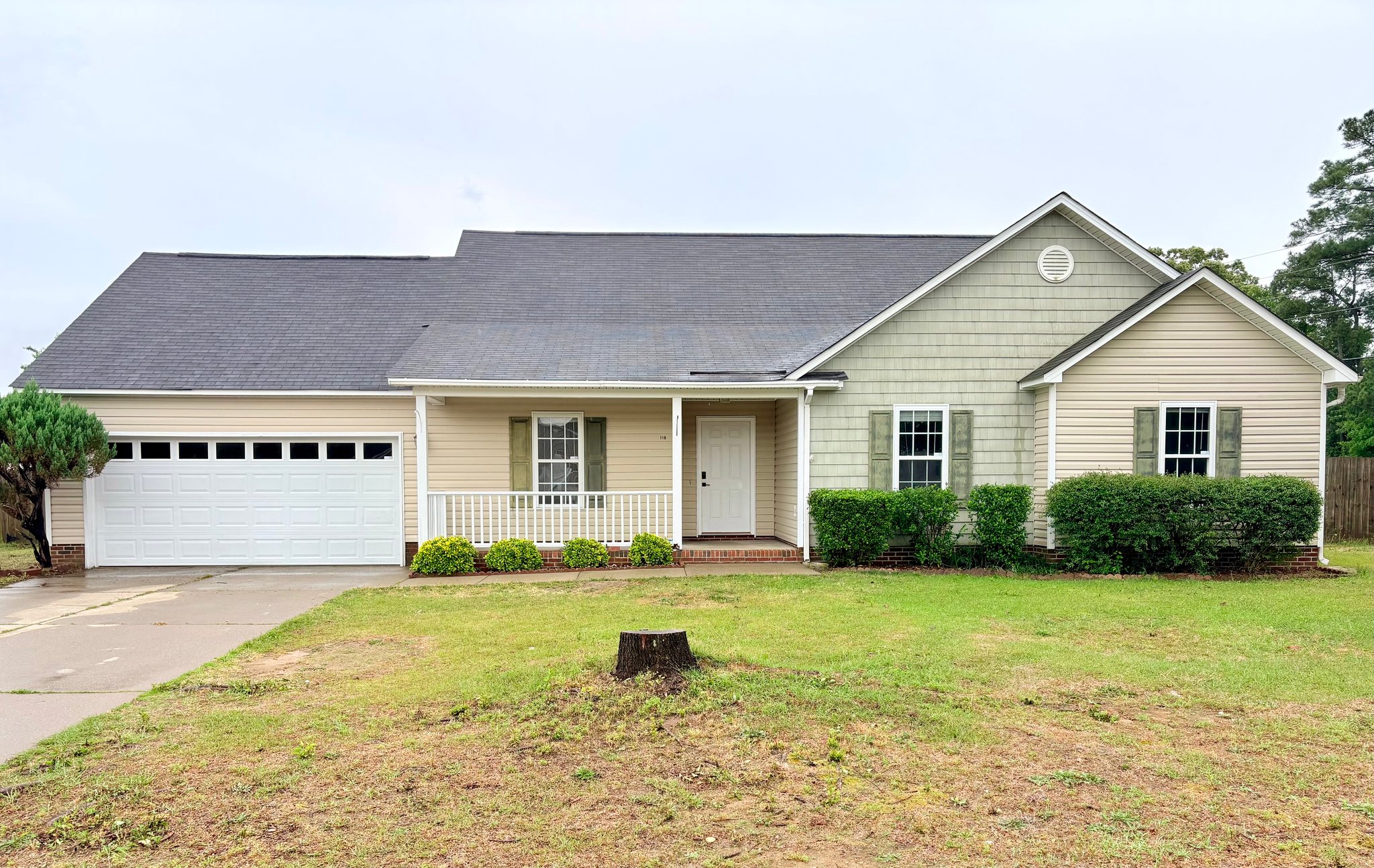 Raeford House: 118 Eastfield Dr
