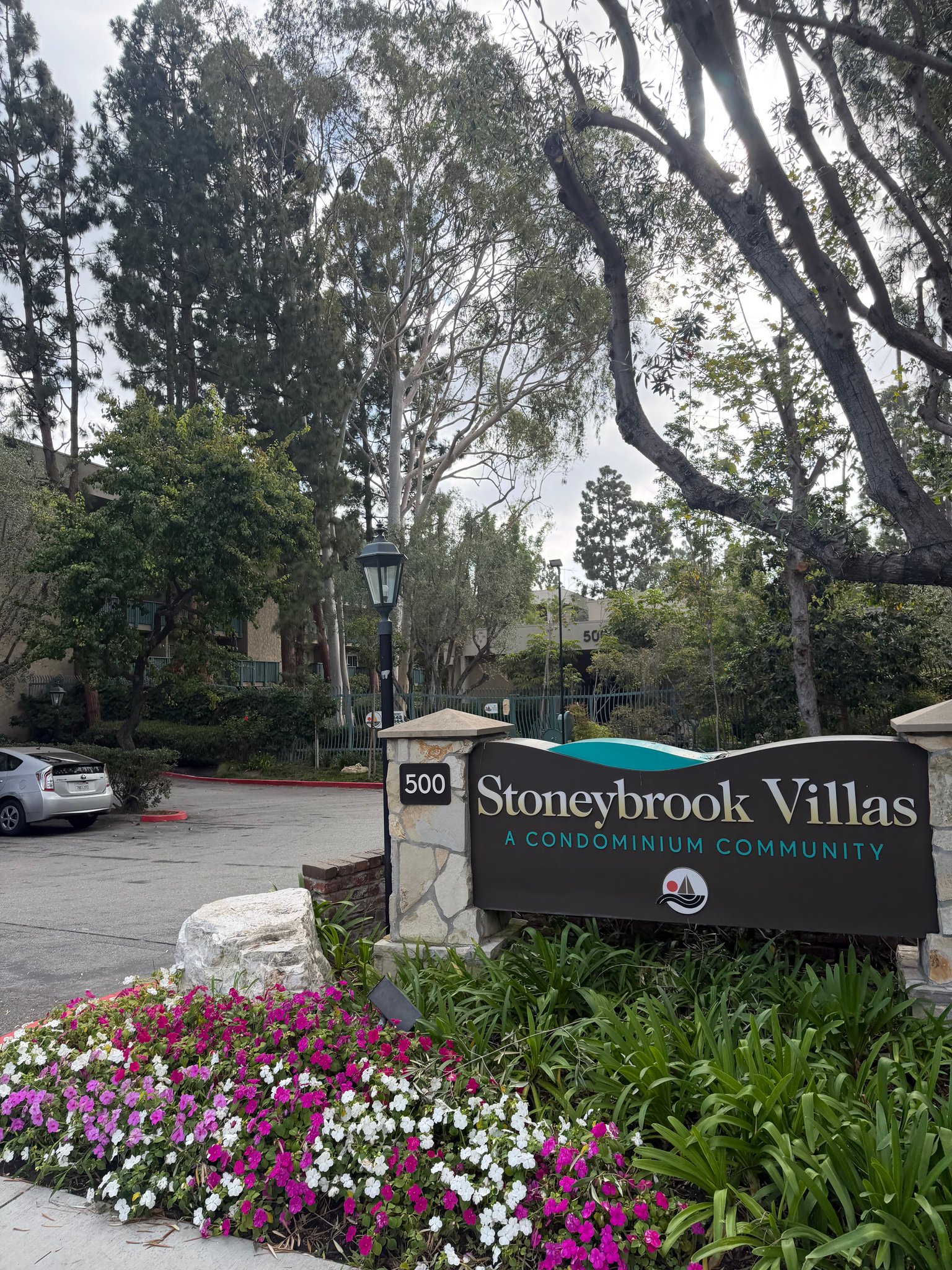 Long Beach Condo: 576 N Bellflower Blvd