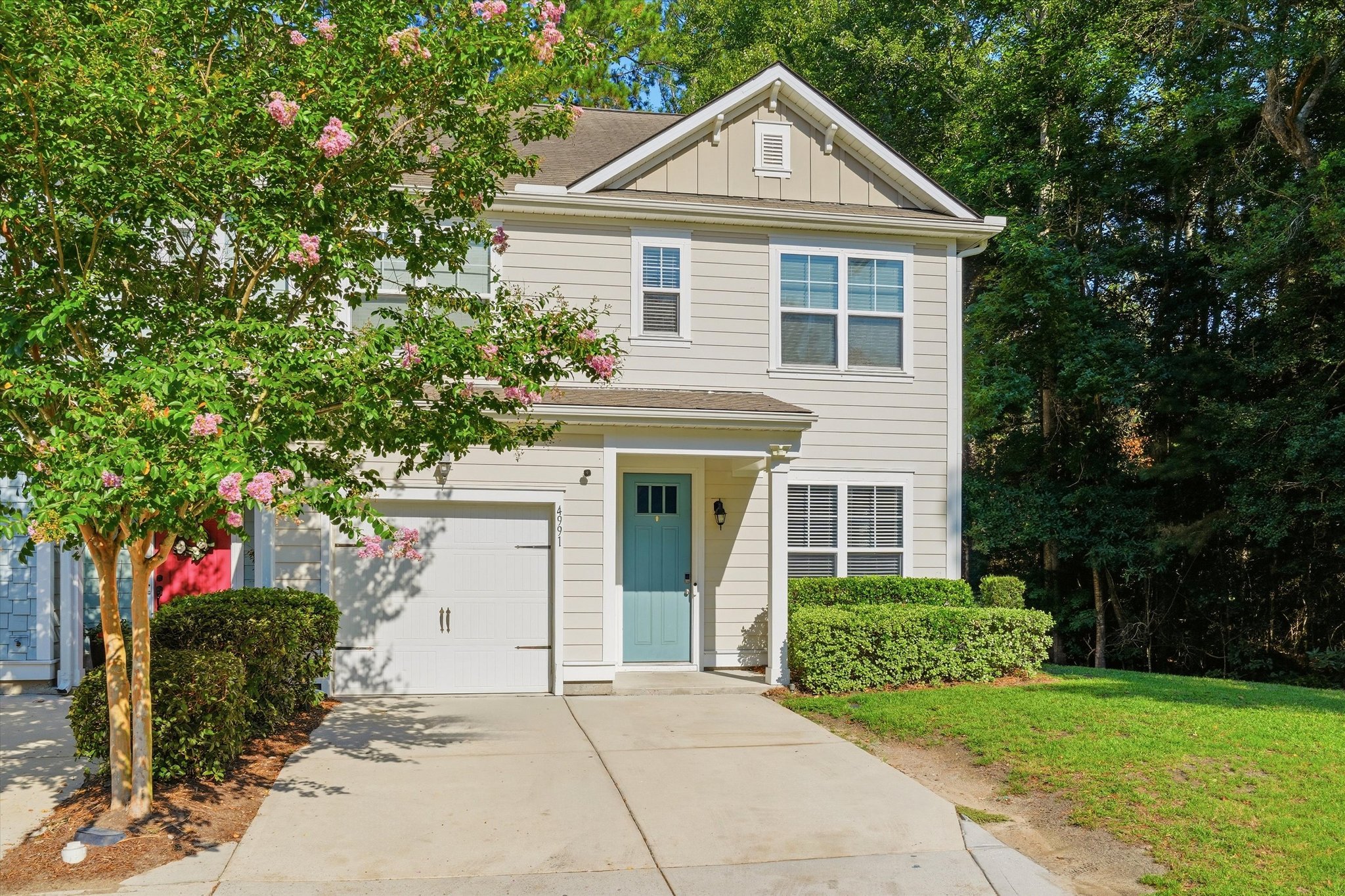 Summerville Townhome: 4991 hay bale court