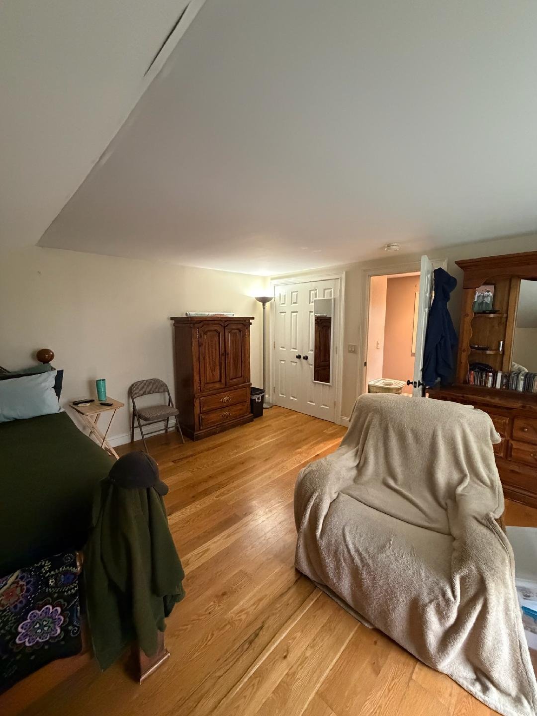 Westfield Apartment: 37 Northridge Rd