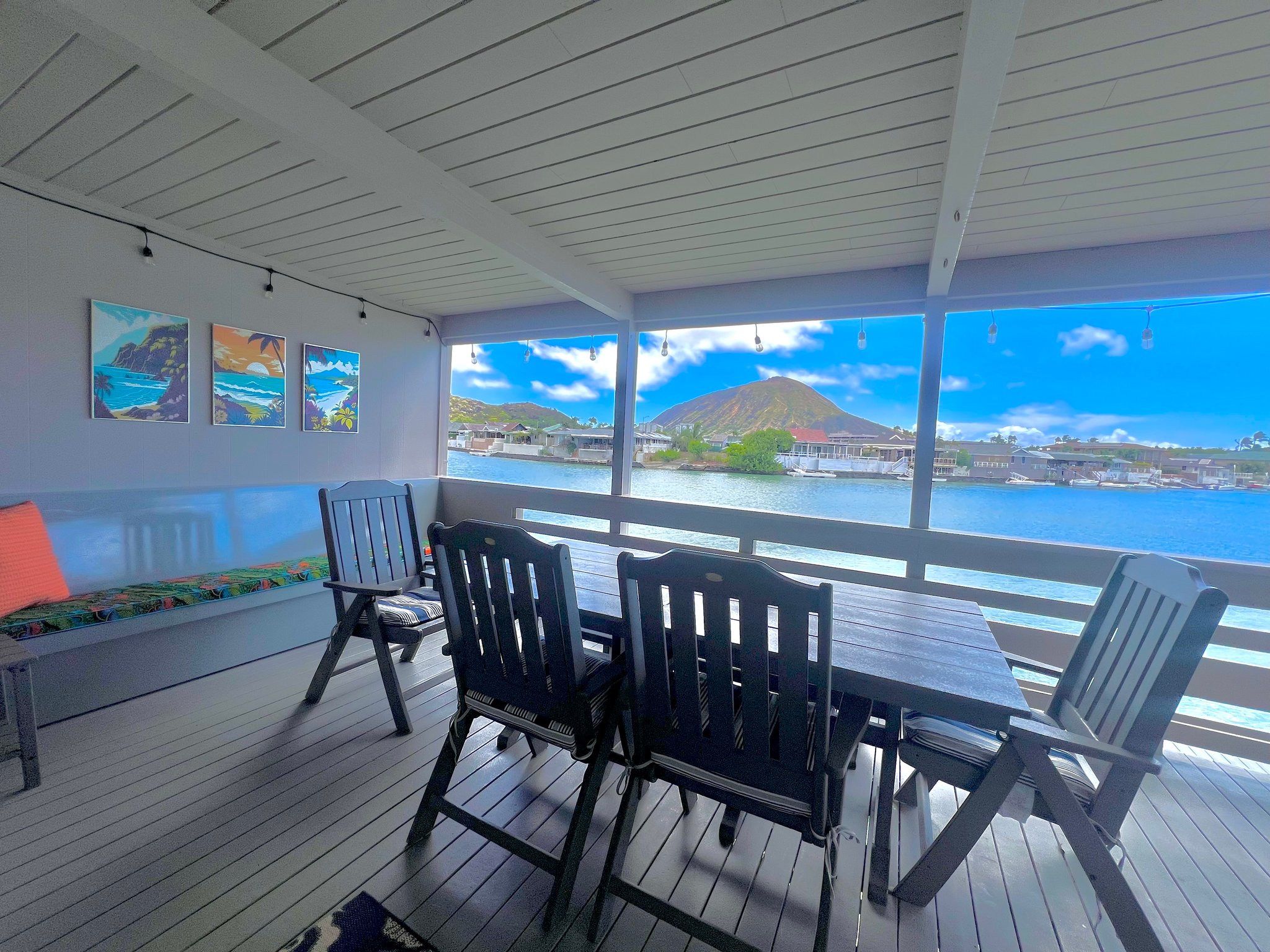 Honolulu House: 437 Opihikao Pl
