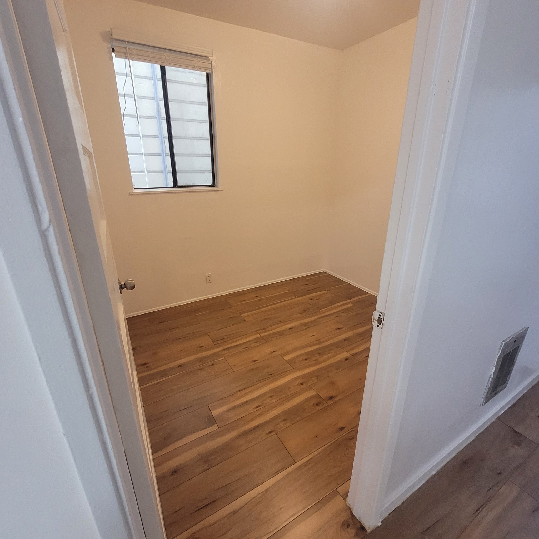 Oakland Apartment: 635 10th Street