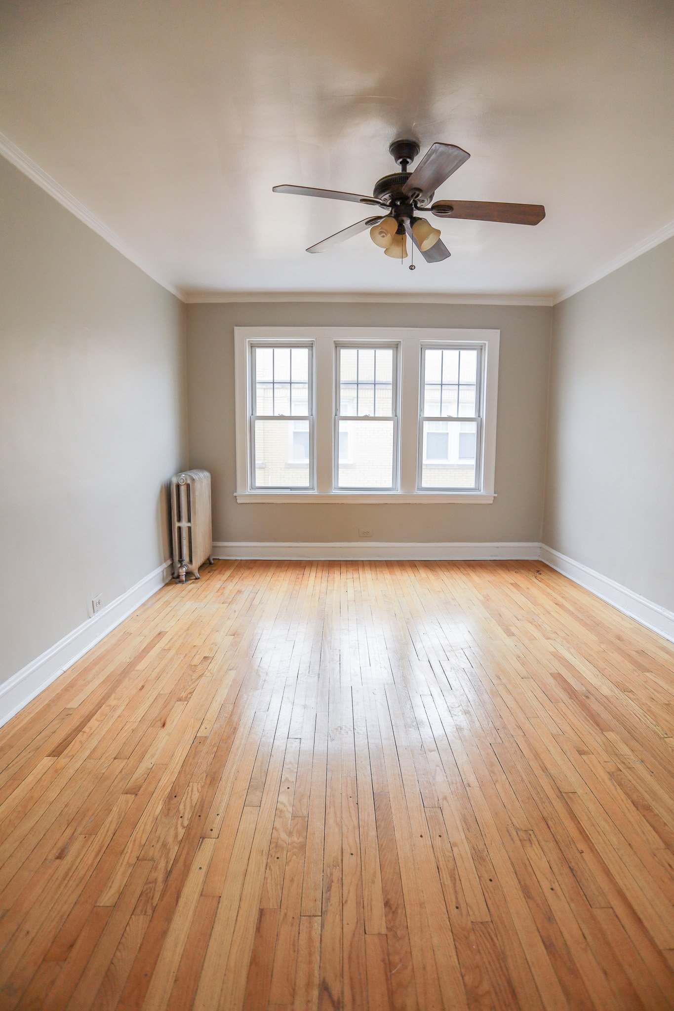 Chicago Apartment: 4520 Damen