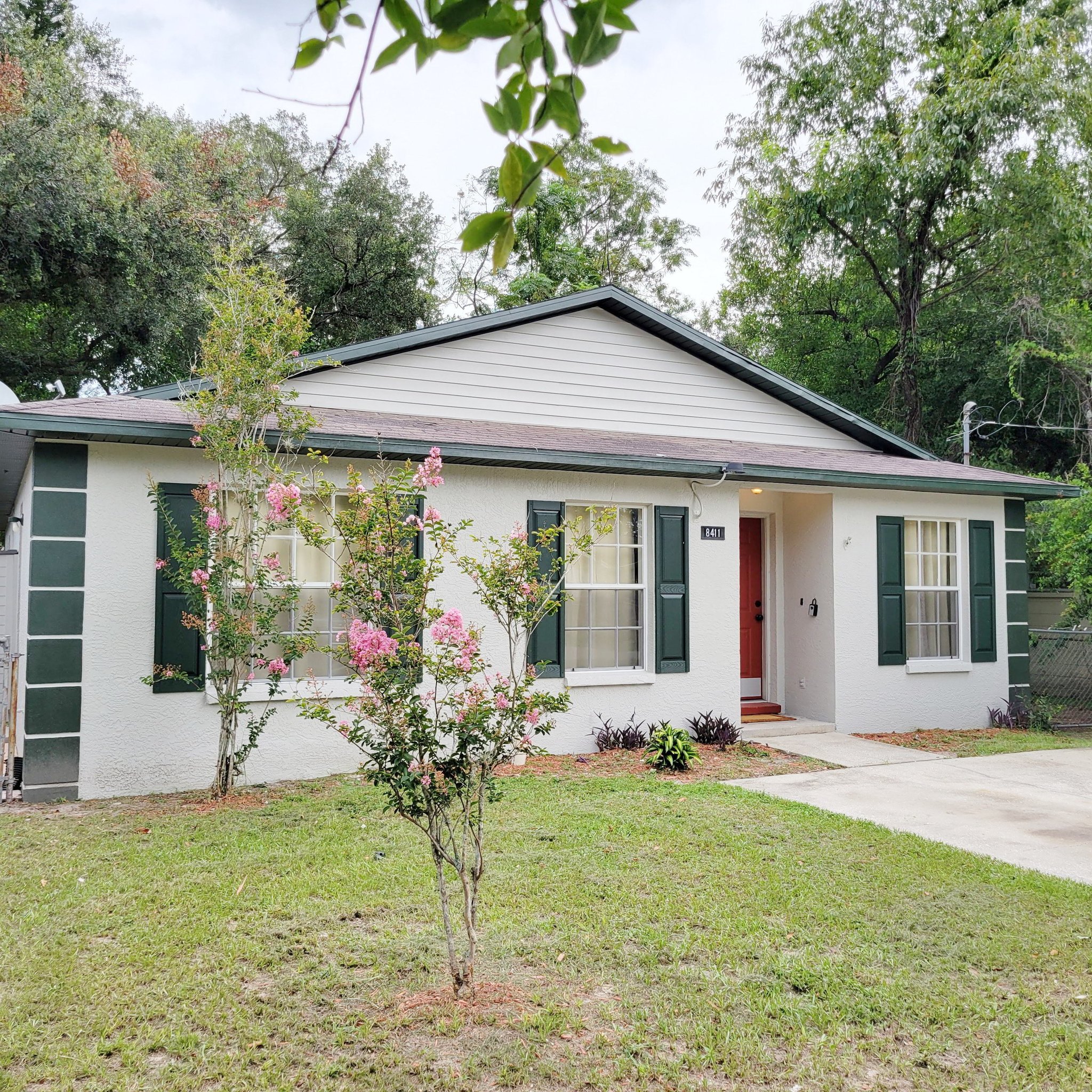 Tampa House: 8411 N Greenwood Avenue
