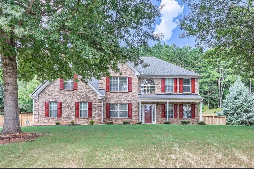 Stockbridge House: 117 Kiara Ln