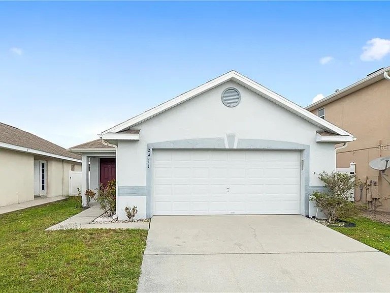 Kissimmee House: 2411 Ashecroft Dr