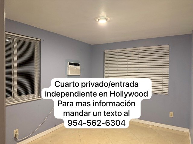 Hollywood Single Room: 2410 N 59th