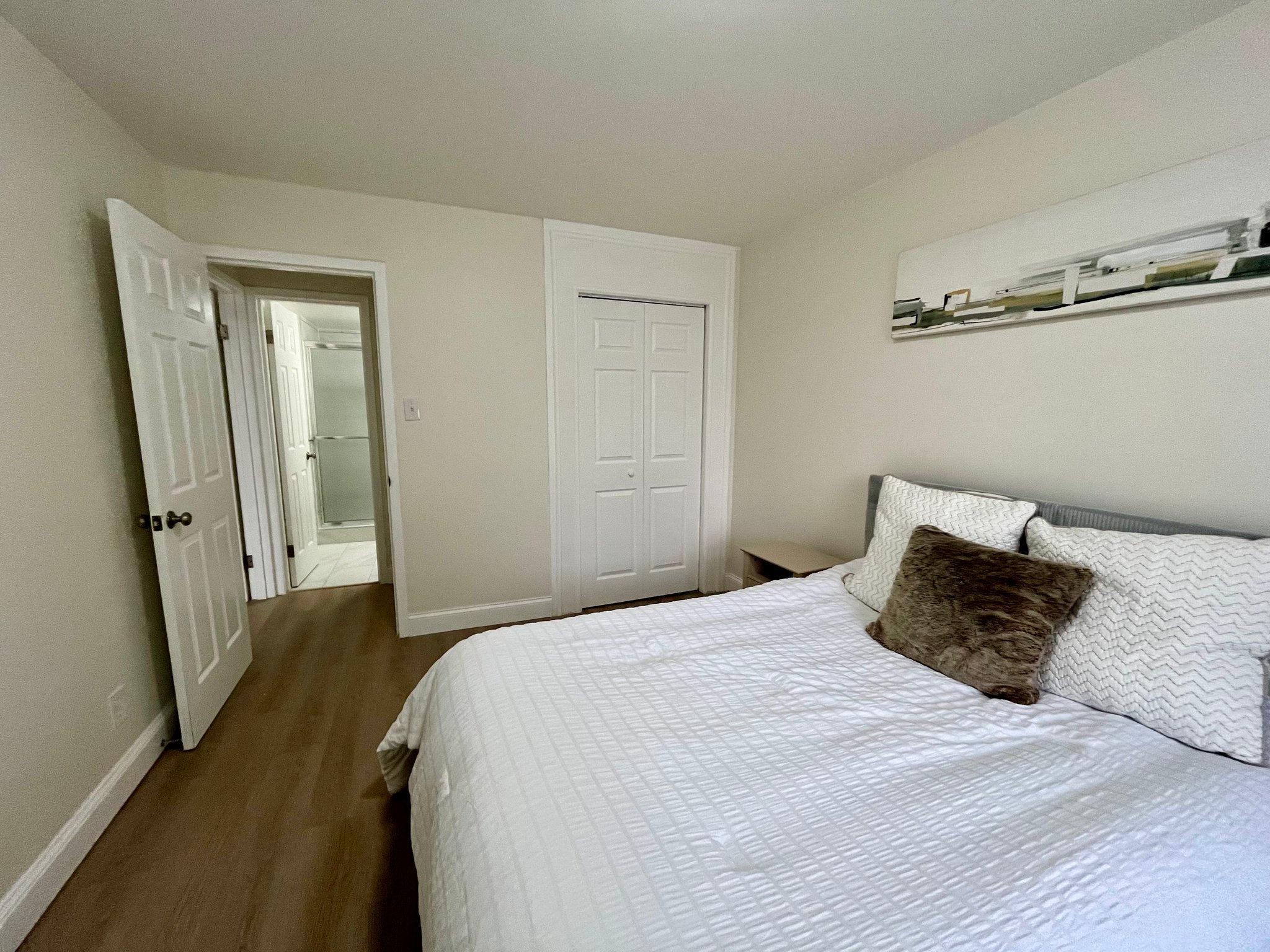 Washington Condo: 2401 H St NW