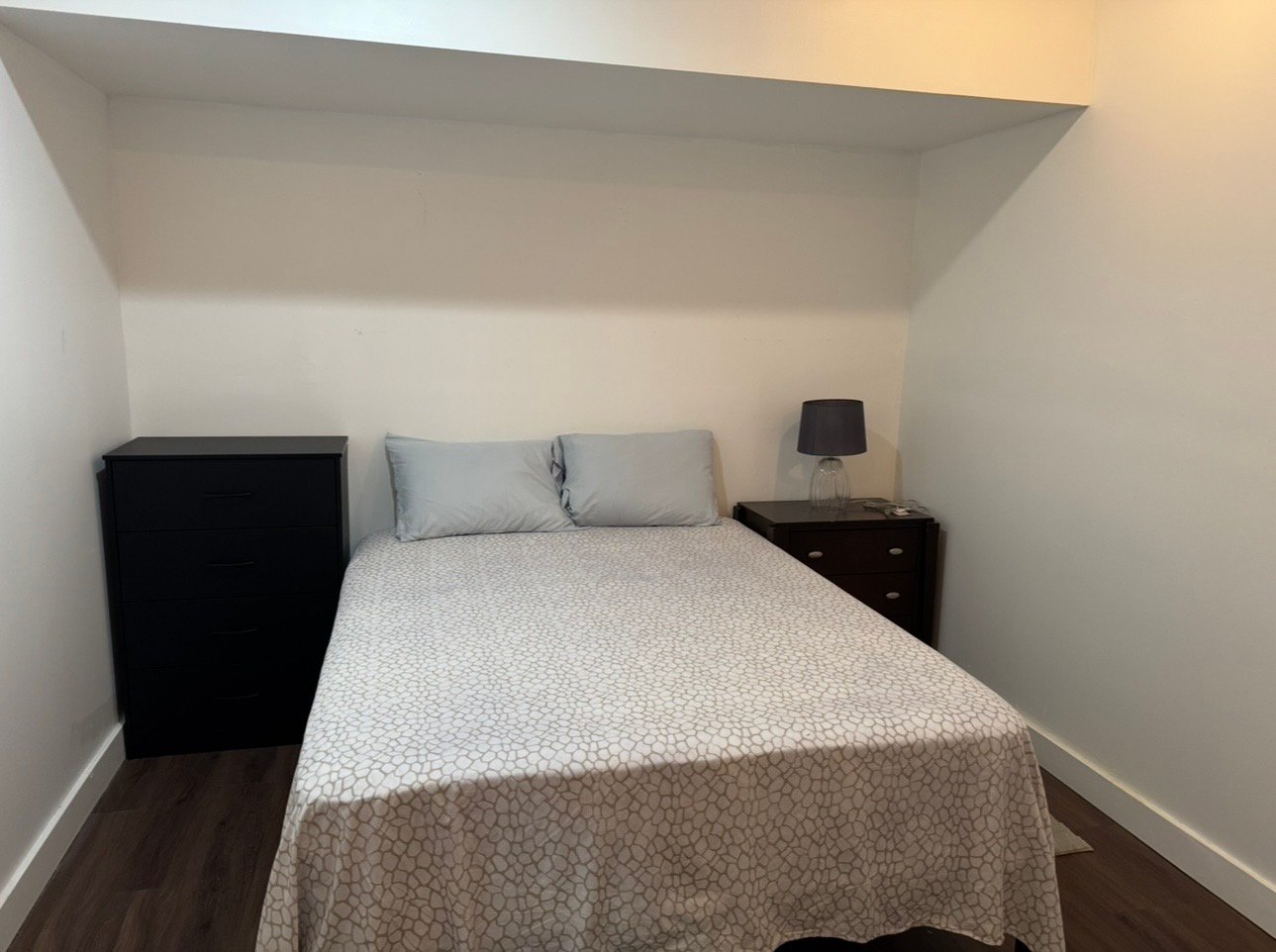 Middletown Single Room: 103 Trupenny Turn