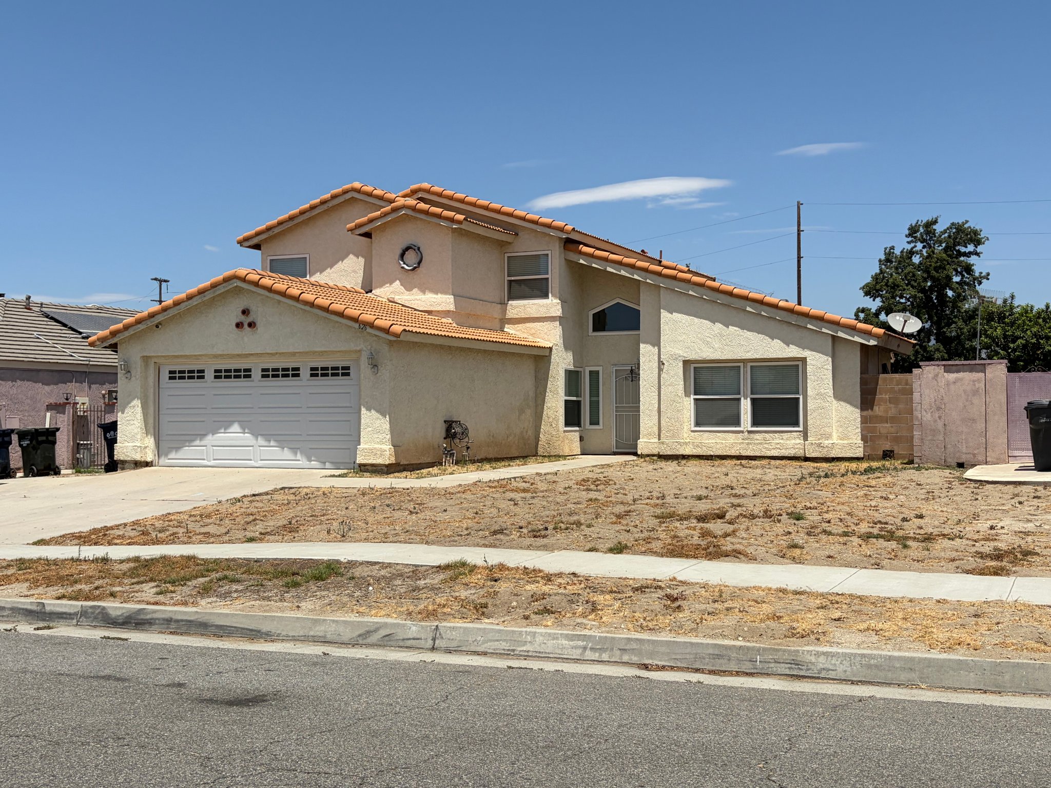 Redlands House: 626 Elise Dr