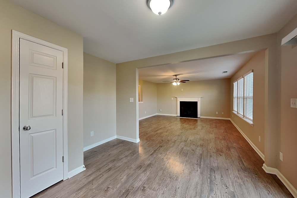 Lawrenceville House: 935 Doningthon Cir