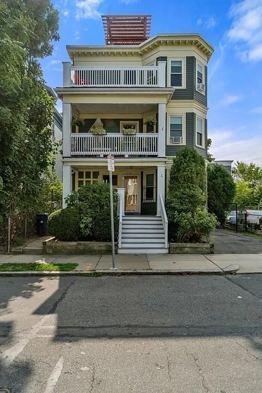 Dorchester Condo: 1 KING STREET