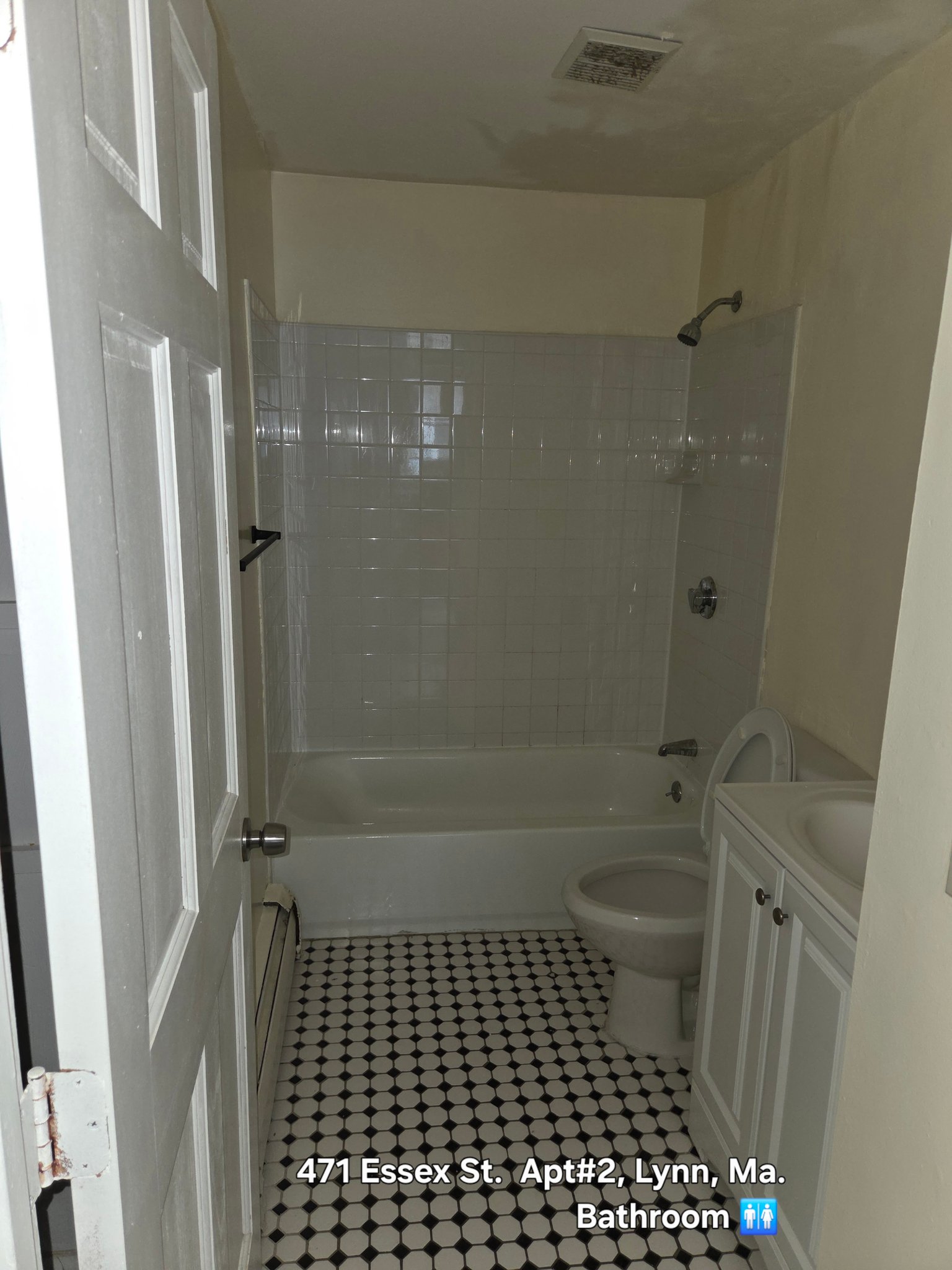 Lynn Apartment: 471 Essex St