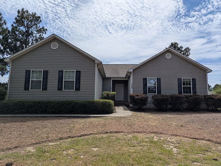 Pinehurst House: 1265 Burning Tree Rd