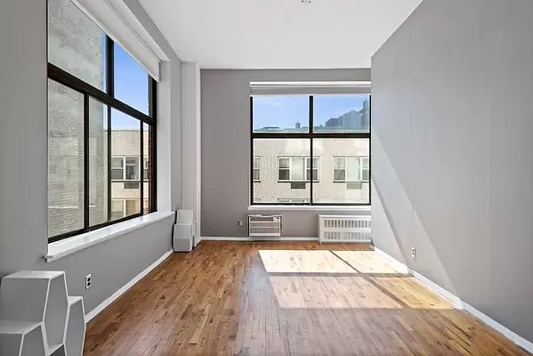 New York Condo: 310 E 23rd St
