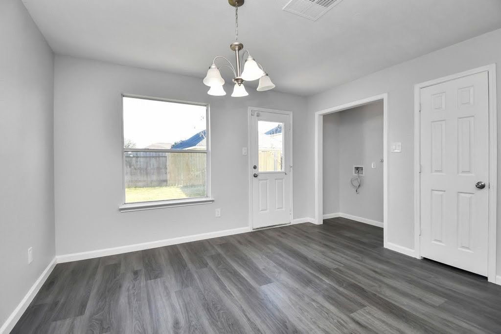 Humble House: 21513 Ornella Cir,