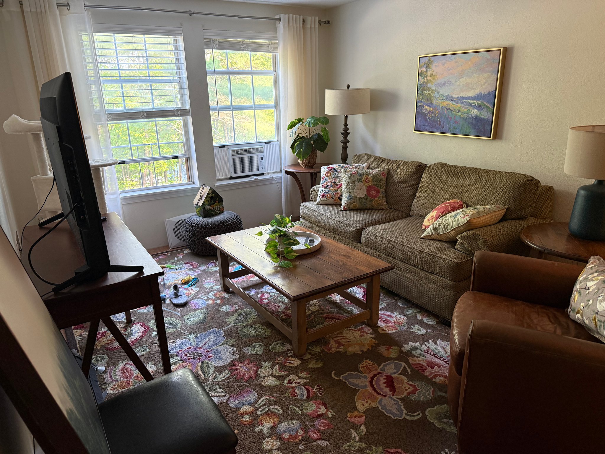 Lebanon Condo: 20 Wolf Road
