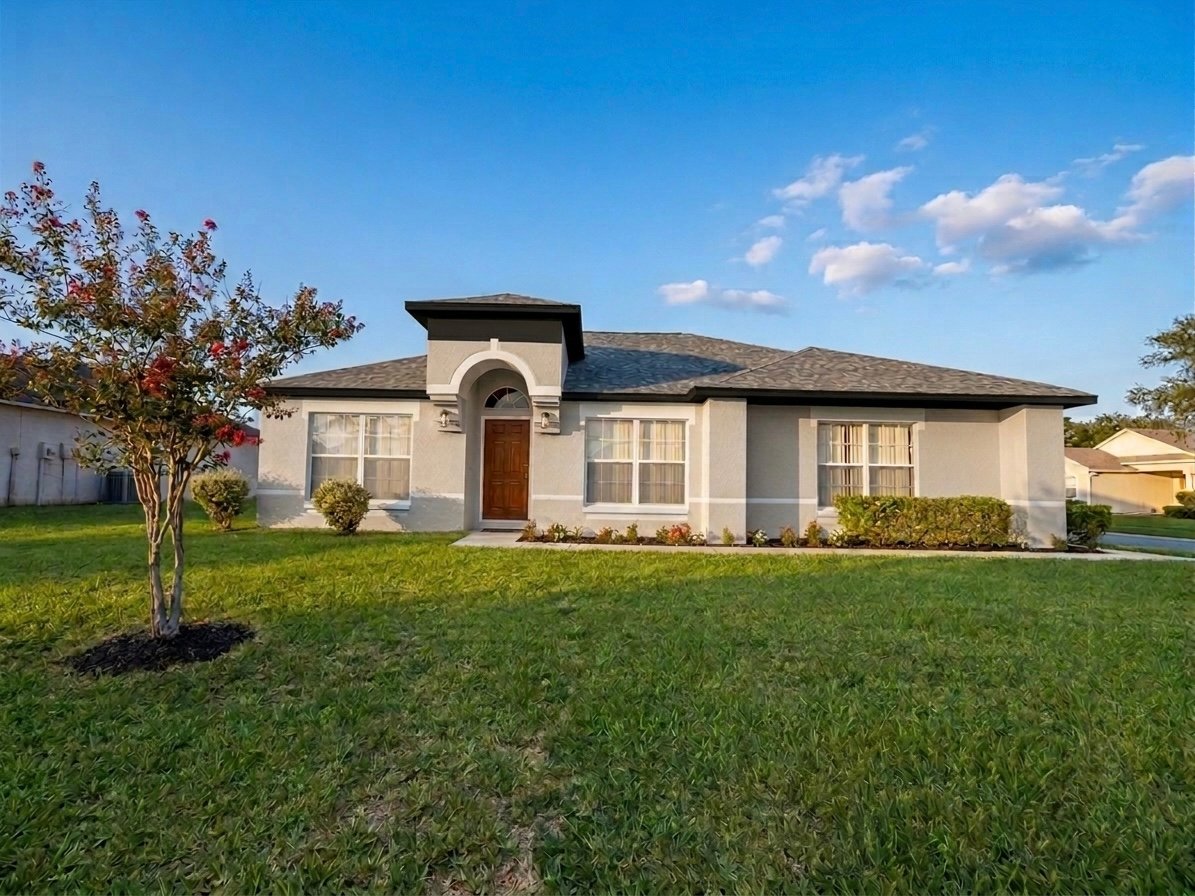 Lakeland House: 3004 Wentworth Pl