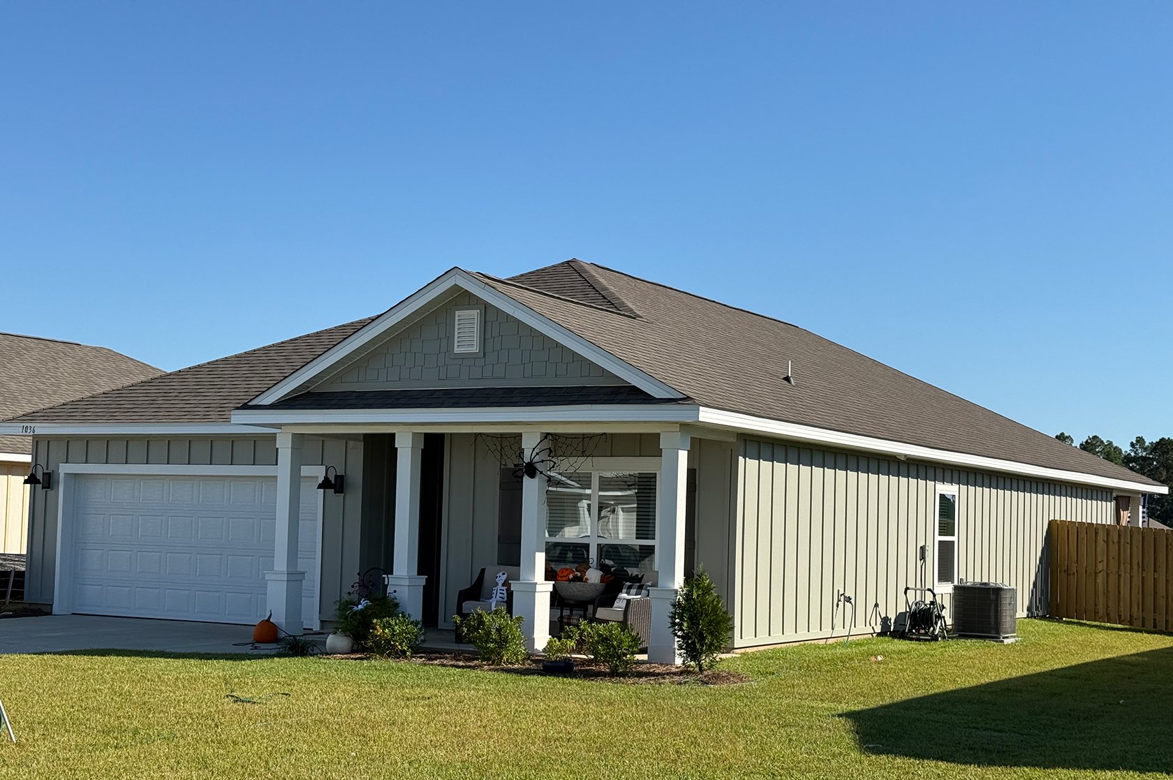 Foley House: 1036 Hayward Loop