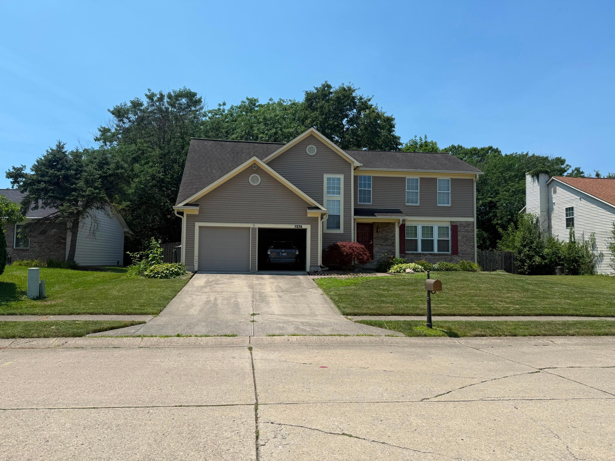 Indianapolis House: 7574 Allenwood Ct