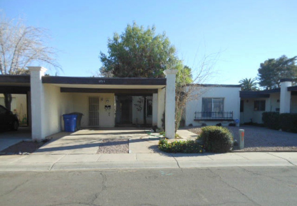 Tempe Townhome: 1711 E Gaylon Dr