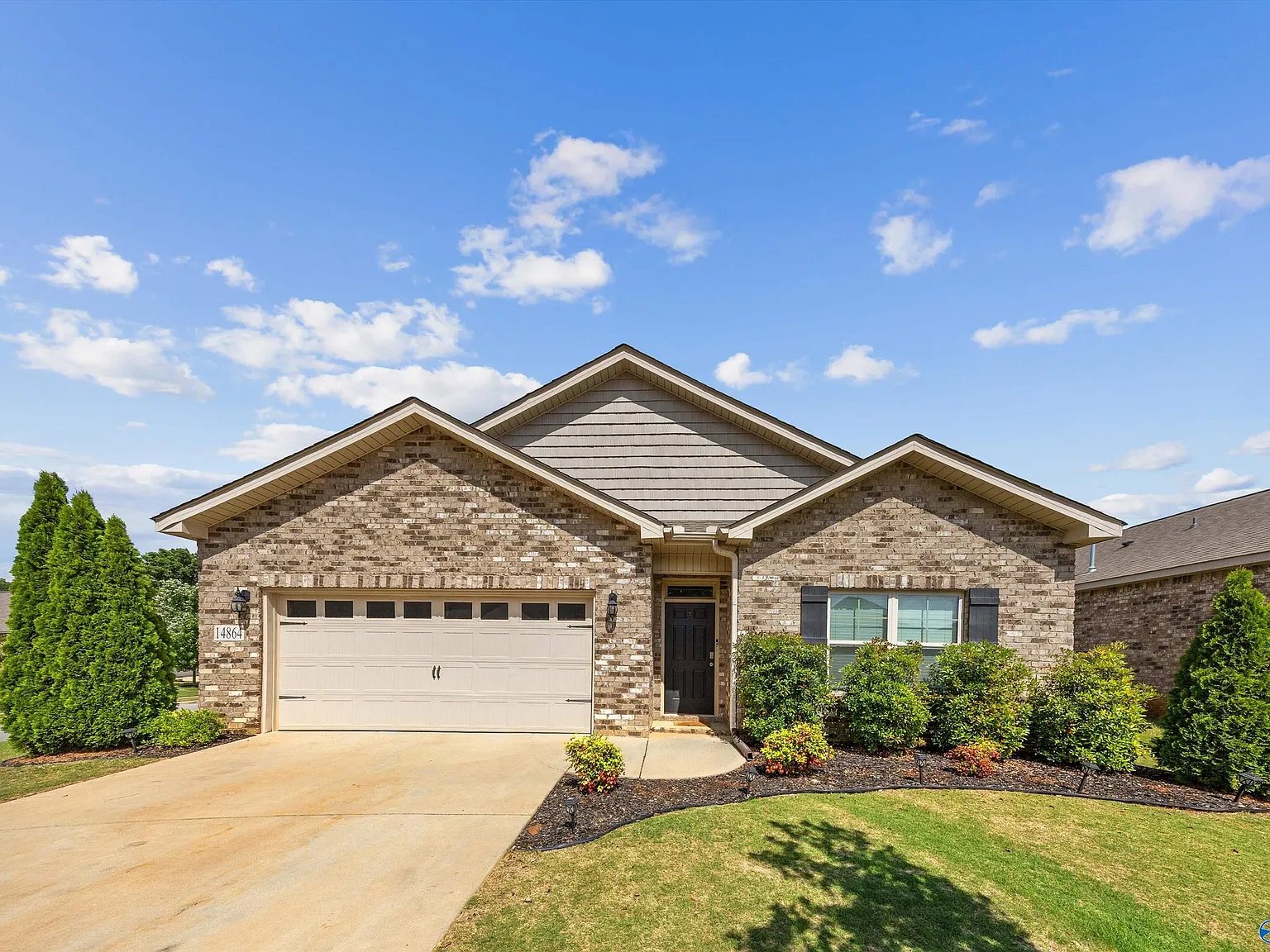 Athens House: 14864 NORFLEET DR