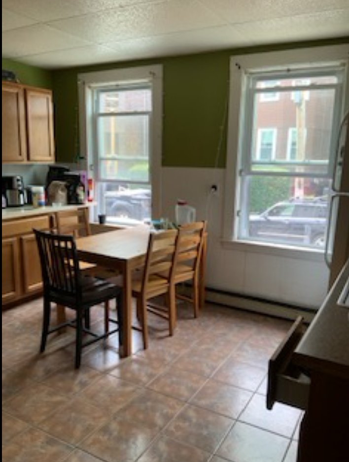 Somerville Apartment: 32 Calvin St
